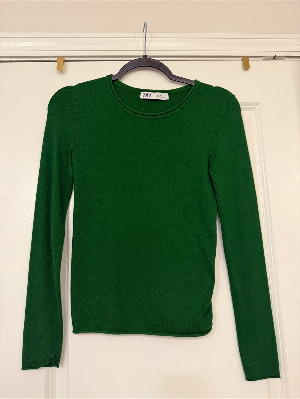 Zara Women's Crewneck Long Sleeve Sweater in Emerald Green